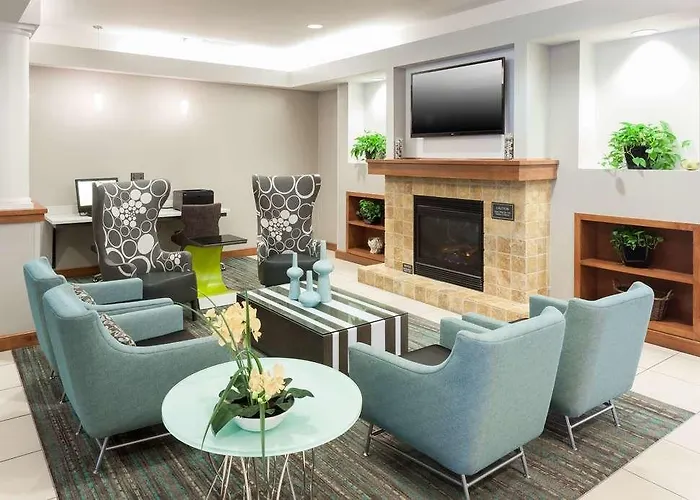 By Marriott Chicago Forest/mettawa 3*