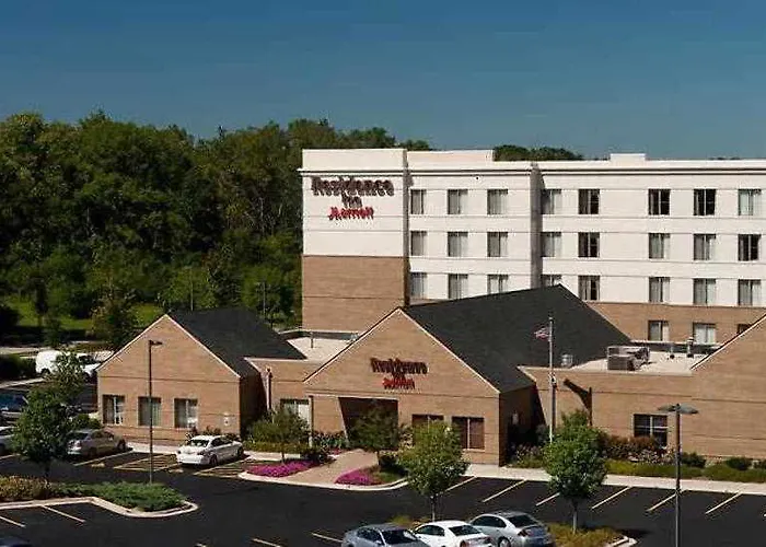 By Marriott Chicago Forest/mettawa Mettawa