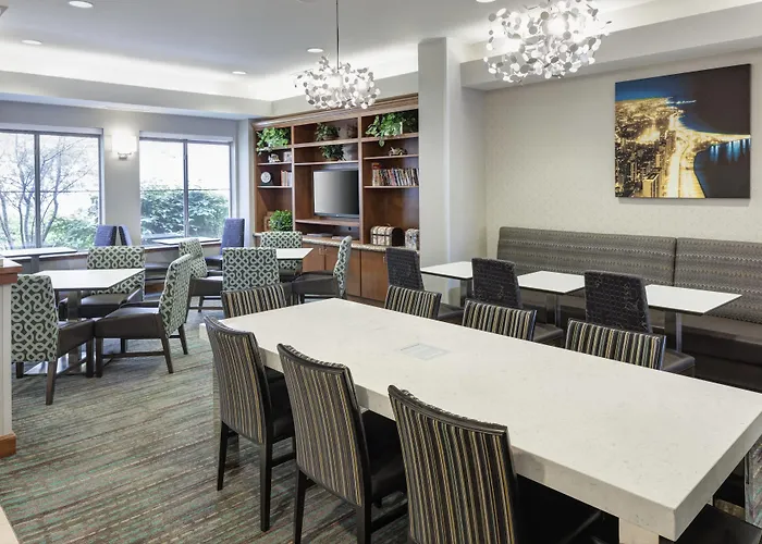 By Marriott Chicago Forest/mettawa Hotel Mettawa