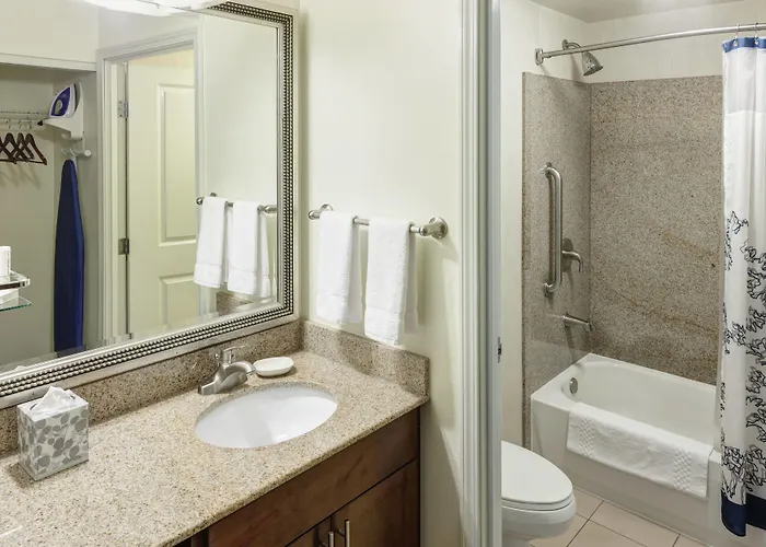 By Marriott Chicago Forest/mettawa Hotel 3*