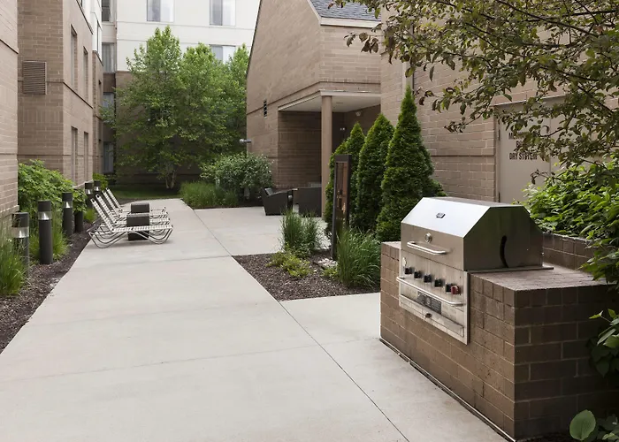 Hotel By Marriott Chicago Forest/mettawa 3*