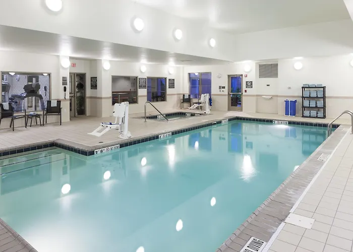 By Marriott Chicago Forest/mettawa Hotel 3*
