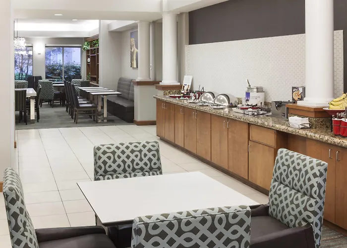 By Marriott Chicago Forest/mettawa 3*
