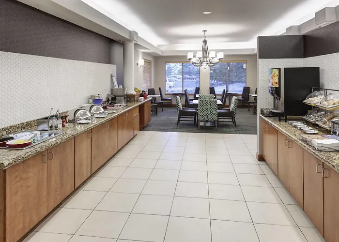Hotel By Marriott Chicago Forest/mettawa 3*