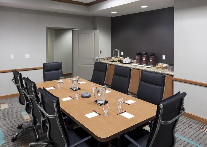 Hotel By Marriott Chicago Forest/mettawa 3*