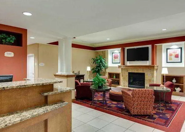 By Marriott Chicago Forest/mettawa Hotel 3*