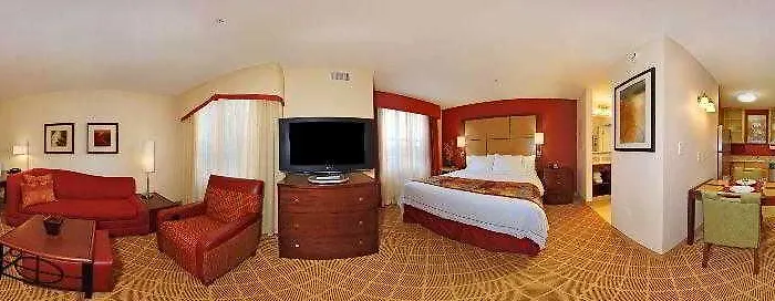 By Marriott Chicago Forest/mettawa Hotel