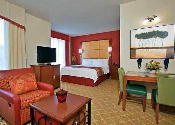 By Marriott Chicago Forest/mettawa 3* Mettawa