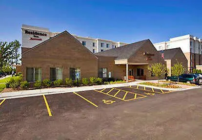 By Marriott Chicago Forest/mettawa 3*